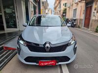 Usata Renault Clio V Evolution 101 CV (74 kW) 2024 Grigio Berlina