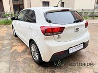 Usata Kia Rio 90 CV (66 kW) 2017 Bianco Berlina