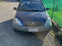 Usata Toyota Yaris 68 CV (50 kW) 2002 Blu Berlina