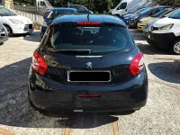 Usata Peugeot 208 68 CV (50 kW) 2015 Nero Utilitaria