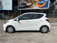 Gebraucht Hyundai i10 69 PS (50 kW) 2017 Weiß Kleinwagen