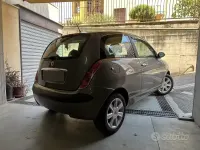 Usata Lancia Ypsilon 69 CV (50 kW) 2005 Marrone Utilitaria