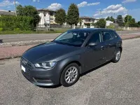 Usata Audi A3 Attraction 105 CV (77 kW) 2013 Grigio Berlina