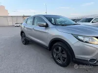 Usata Nissan Qashqai Acenta 110 CV (80 kW) 2015 Grigio SUV