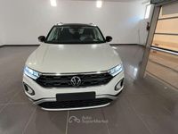 Nuova VW T-Roc Edition 150 CV (110 kW) 2026 Beige SUV