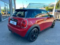 Usata Mini Cooper D Hype 116 CV (85 kW) 2018 Rosso Utilitaria