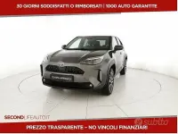 Begagnad Toyota Yaris Cross Trend 116 HK (85 kW) 2022 Grå SUV