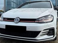 Usata VW Golf VII GTI 245 CV (180 kW) 2019 Oryx bianco Berlina