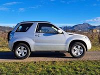 Usata Suzuki Grand Vitara 106 CV (77 kW) 2012 Argento SUV