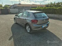 Usata VW Polo 95 CV (69 kW) 2019 Grigio Utilitaria