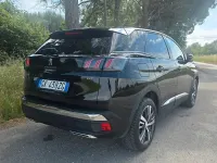 Usata Peugeot 3008 Allure 131 CV (96 kW) 2022 Nero SUV