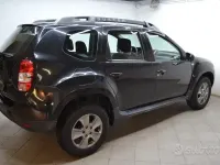 Usata Dacia Duster Lauréate 109 CV (80 kW) 2015 Nero SUV