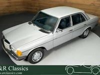 Usata Mercedes 250 129 CV (94 kW) 1978 Grigio Berlina