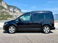 Usata VW Caddy Comfortline 102 CV (75 kW) 2016 Nero Monovolume