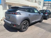Usata Peugeot 2008 Allure 110 CV (80 kW) 2022 Grigio SUV