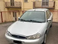 Usata Ford Mondeo Ghia 132 CV (97 kW) 1998 Grigio Berlina