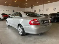 Käytetty Mercedes CLK320 Avantgarde 218 HP (160 kW) 2003 Harmaa Coupe - kaksiovinen