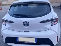 Usata Toyota Corolla Active 98 CV (72 kW) 2022 Bianco Berlina