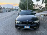 Usata BMW 118 143 CV (105 kW) 2007 Nero Utilitaria