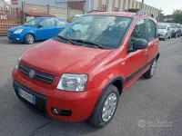 Usado Fiat Panda 4x4 Climbing 60 CV (44 kW) 2007 Rojo Utilitario
