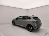 Usata Renault Clio V Techno 91 CV (66 kW) 2025 Grigio chiaro Berlina