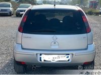 Usata Opel Corsa 80 CV (58 kW) 2004 Grigio Utilitaria