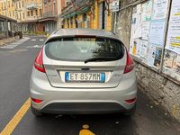 Usata Ford Fiesta 95 CV (69 kW) 2011 Grigio Berlina