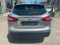 Usata Nissan Qashqai Acenta 110 CV (80 kW) 2016 Grigio SUV