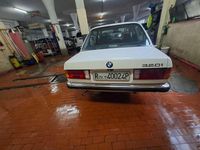 Usata BMW 320 125 CV (91 kW) 1987 Bianco Berlina