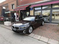 Usata BMW 520 Luxury Line 190 CV (139 kW) 2022 Sophistogray metallic Station wagon