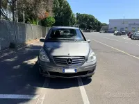 Usata Mercedes B170 116 CV (85 kW) 2006 Grigio Monovolume