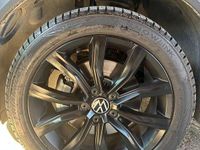 Usata VW T-Roc R-line 150 CV (110 kW) 2022 Nero SUV