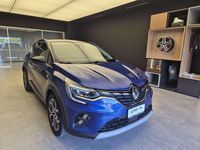 Usata Renault Captur Intens 101 CV (74 kW) 2023 Blu scuro met. SUV