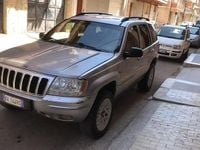 Usata Jeep Grand Cherokee 163 CV (119 kW) 2002 Grigio SUV