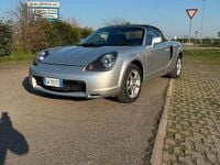 Usata Toyota MR2 140 CV (102 kW) 2002 Grigio Cabrio