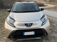 Usata Toyota Aygo X Edition 72 CV (52 kW) 2024 Oro SUV