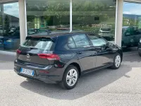 Usata VW Golf VIII Life 116 CV (85 kW) 2021 Nero Berlina