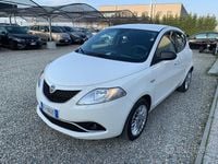 Usata Lancia Ypsilon Platinum 69 CV (50 kW) 2017 Bianco Utilitaria