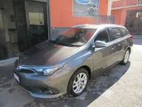 Gebraucht Toyota Auris Hybrid Lounge 99 PS (72 kW) 2019 Grau Kombi