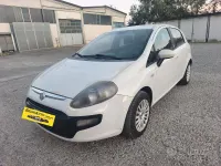 Usata Fiat Punto 69 CV (50 kW) 2011 Bianco Utilitaria