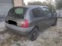 Usata Renault Clio II 58 CV (42 kW) 1998 Grigio Berlina