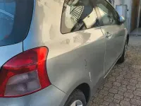 Usata Toyota Yaris 69 CV (50 kW) 2006 Grigio Berlina