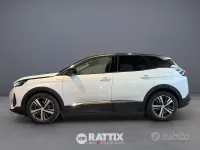 Usata Peugeot 3008 Allure 181 CV (133 kW) 2022 Bianco madreperla SUV