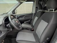 Usata Fiat Doblò 95 CV (69 kW) 2018 Argento Monovolume