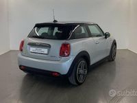 Usata Mini Cooper SE 160 kW (218 CV) 2021 White silver metallizzato Utilitaria