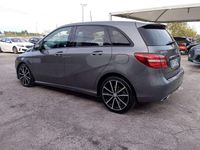 Usata Mercedes B200 Premium 136 CV (100 kW) 2017 Grigio Monovolume
