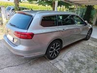 Usata VW Passat Executive 150 CV (110 kW) 2016 Argento Station wagon