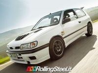 Usata Nissan Sunny 220 CV (161 kW) 1992 Bianco Berlina