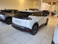 Usata Peugeot 2008 Allure 101 CV (74 kW) 2024 Bianco perlato SUV