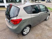 Usata Opel Meriva 120 CV (88 kW) 2016 Grigio minerale chiaro Monovolume